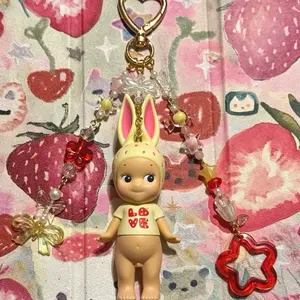 Keychain Strawberry Rabbit