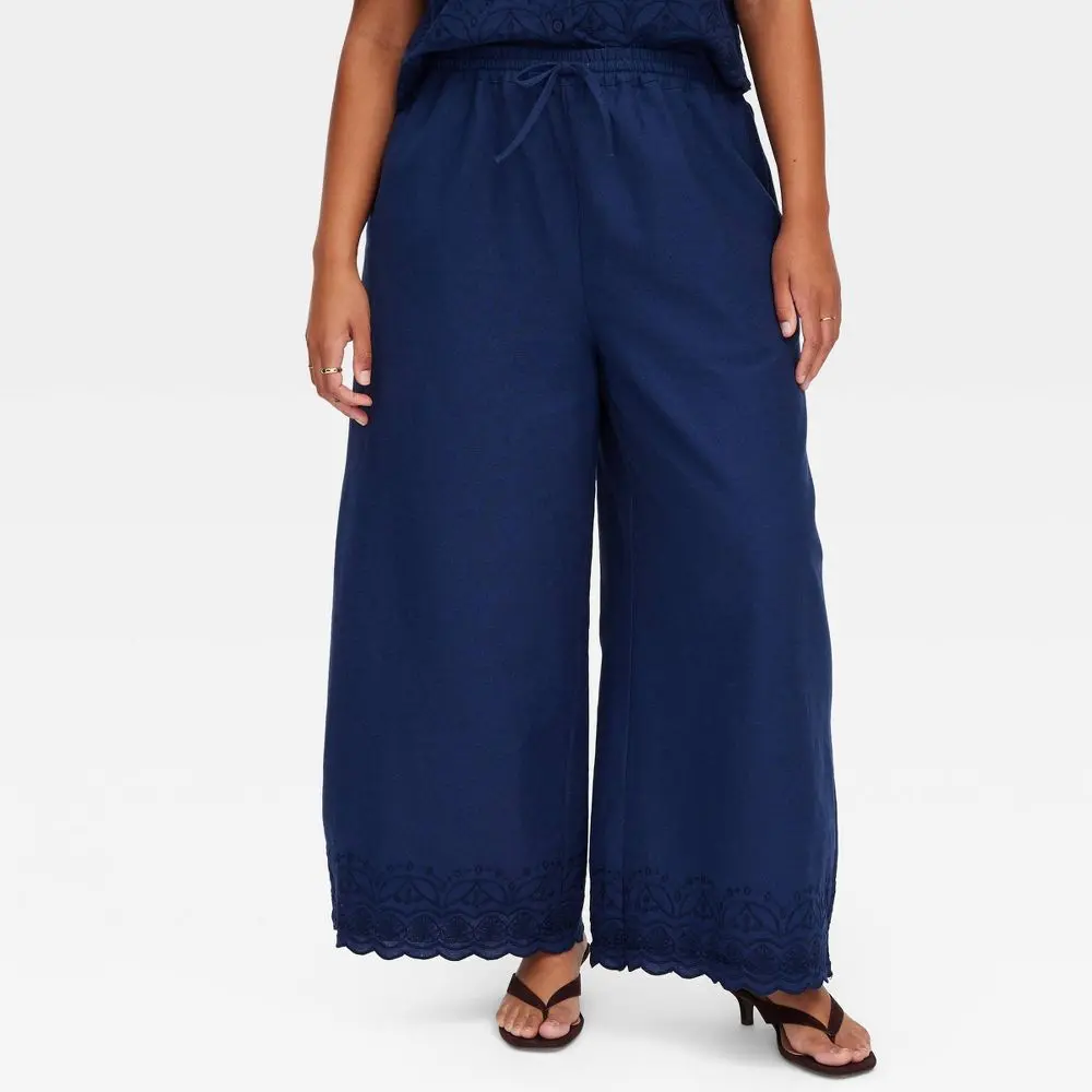 Women's Scalloped Hem Drawstring Pants - Roller Rabbit, Garment with Eyelet Prints, Flattering Leg Fit, Pocket