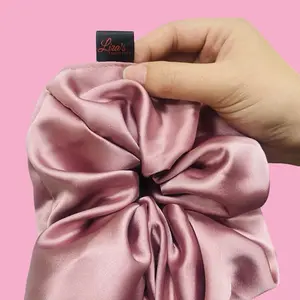 Scrunchies extra elegant and fluffy