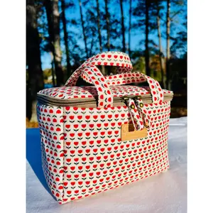 Small Red Tulips Insulated Lunch Bag for Women,Reusable Lunch Cooler for Office,School,Outdoors. Waterproof Exterior,Ideal Cute Floral Gift