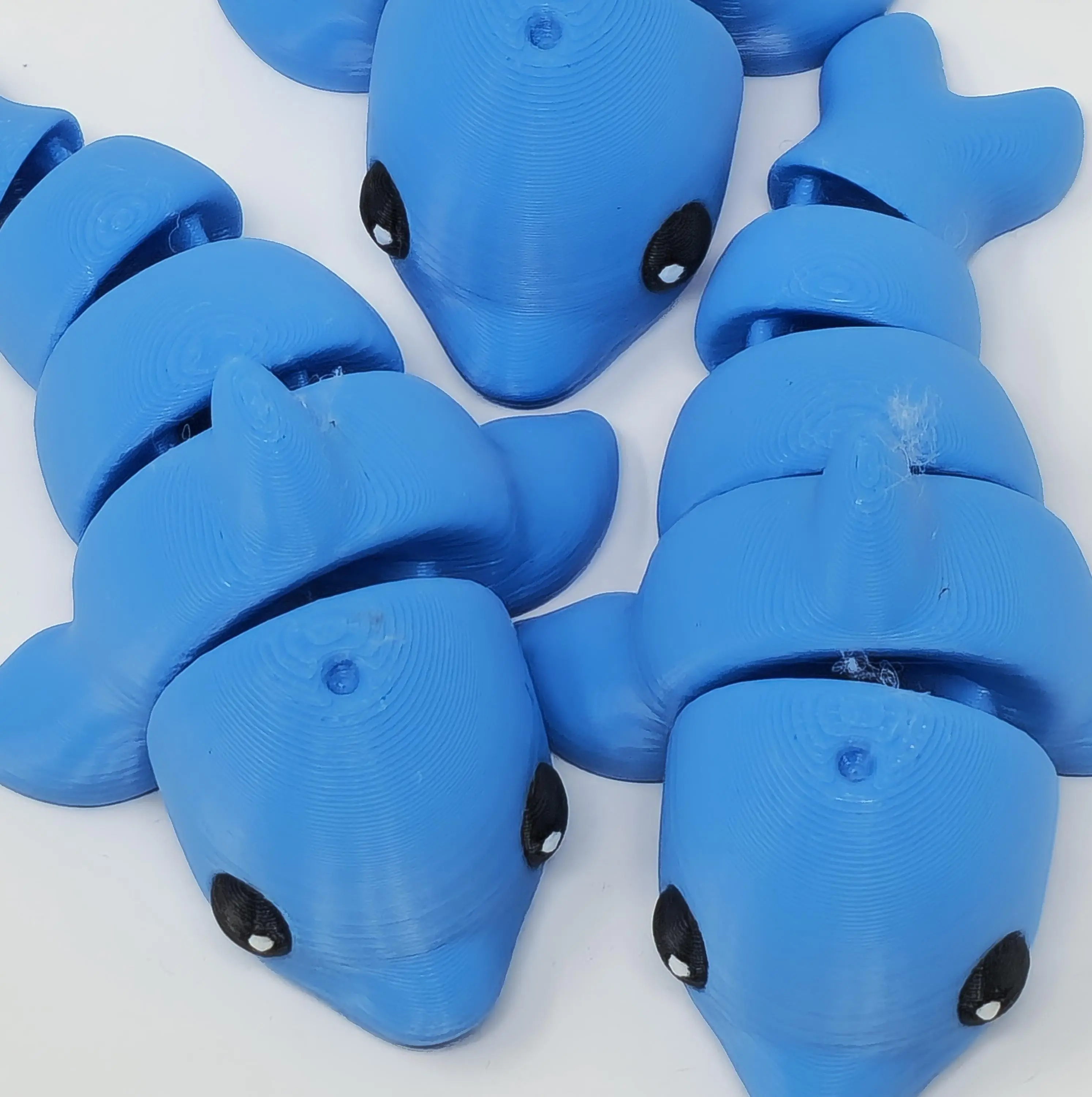 3D Printed Thermoplastic Articulated Dolphin Fidget Toy - Manual, Artistic Unisex Flexible Smooth Swimming Sensory Tool for 3-4 Years Olds, Fidgeting Enthusiasts, Stress Relief