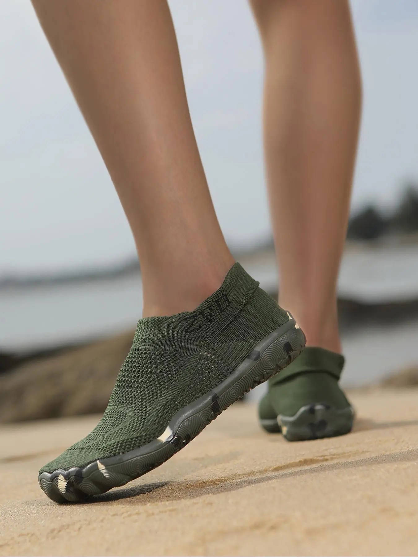 Unisex Quick Drying Water Shoes, Breathable Non-slip Beach Shoes, Outdoor Sports Shoes for Swimming, Fishing, Hiking, Waterproof Outdoor Shoes, Watershoes, Water Footwear
