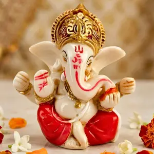 LoveNspire Divine Lord Ganesha Figurine, Acrylic Ganpati Religious Hinduism Sacred Icon, Hindu Religious Ornaments for Car Dashboard, Home Decor, Diwali Pooja Rituals, Sacred Blessings Gift