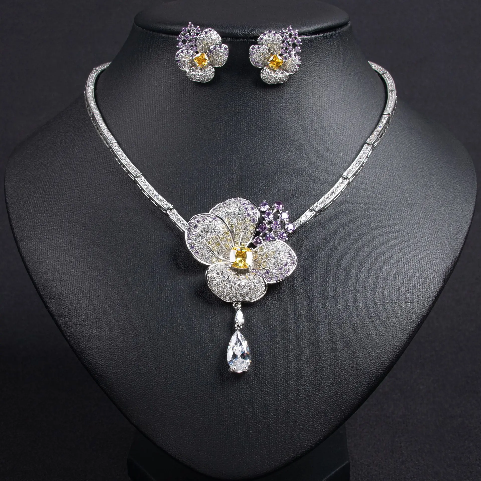 Luxury Floral Zircon Jewelry Set, Bridal Wedding Necklace & Earrings, Statement Bridal Prom Accessory Luxury Floral Zircon Jewelry Set, Bridal Wedding Necklace & Earrings, Statement Bridal Prom Accessory