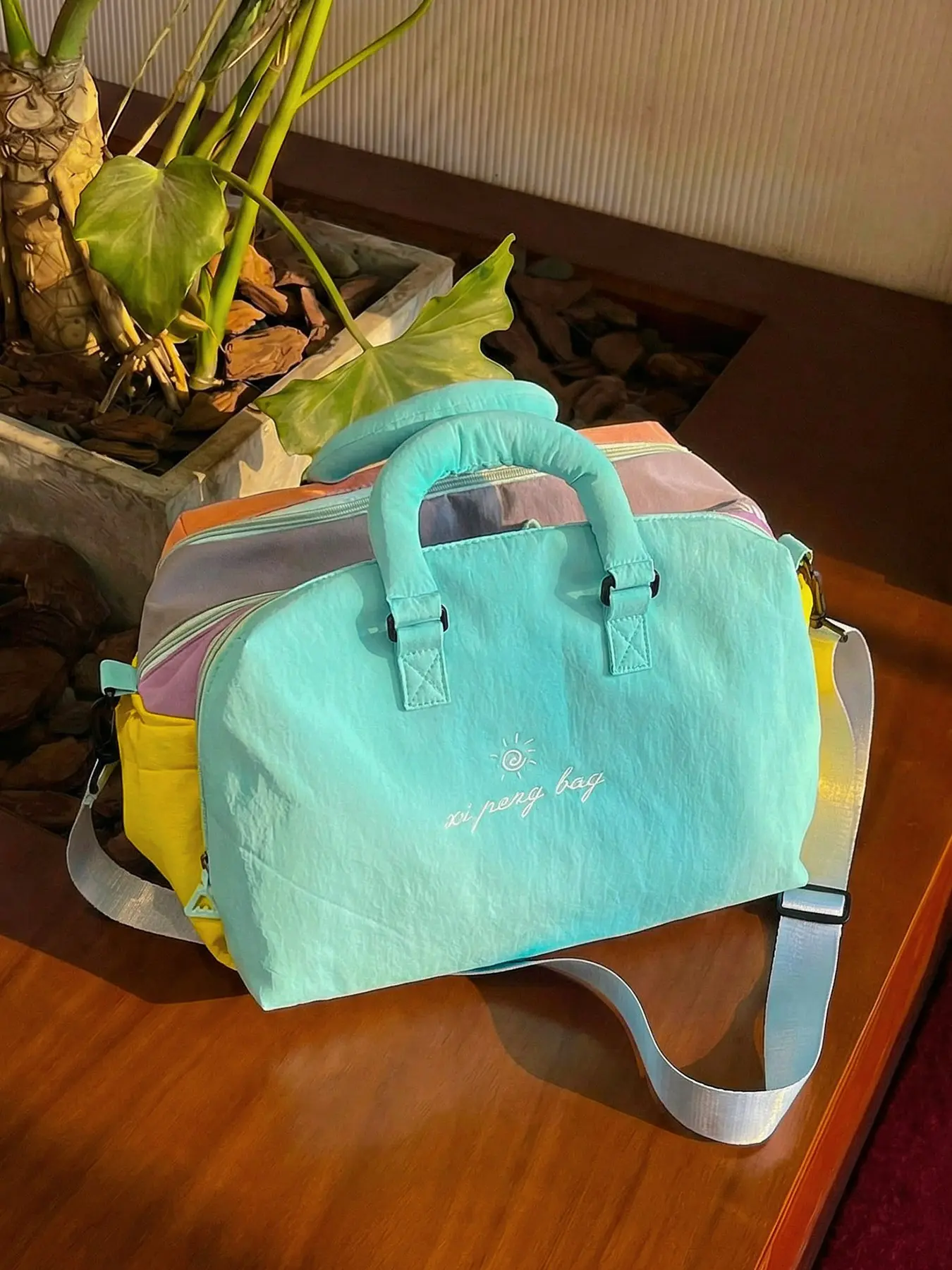 1pc Macaron contrasting color travel bag, Colorblock bag, fresh contrasting color splicing handbag, zipper closure, suitable for both handheld and crossbody travel, for short distance business trips