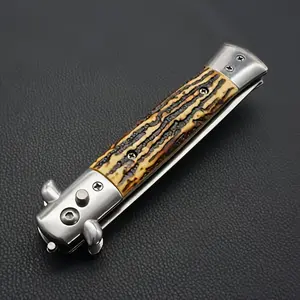 1 Piece Spring Folding Comb, Men's Automatic Spring Folding Pocket Comb, Plastic Bristles Suitable Normal Hair, Shape Resin Handle, Foldable Comb with Button Clasp, Used Beard and Hair Styling