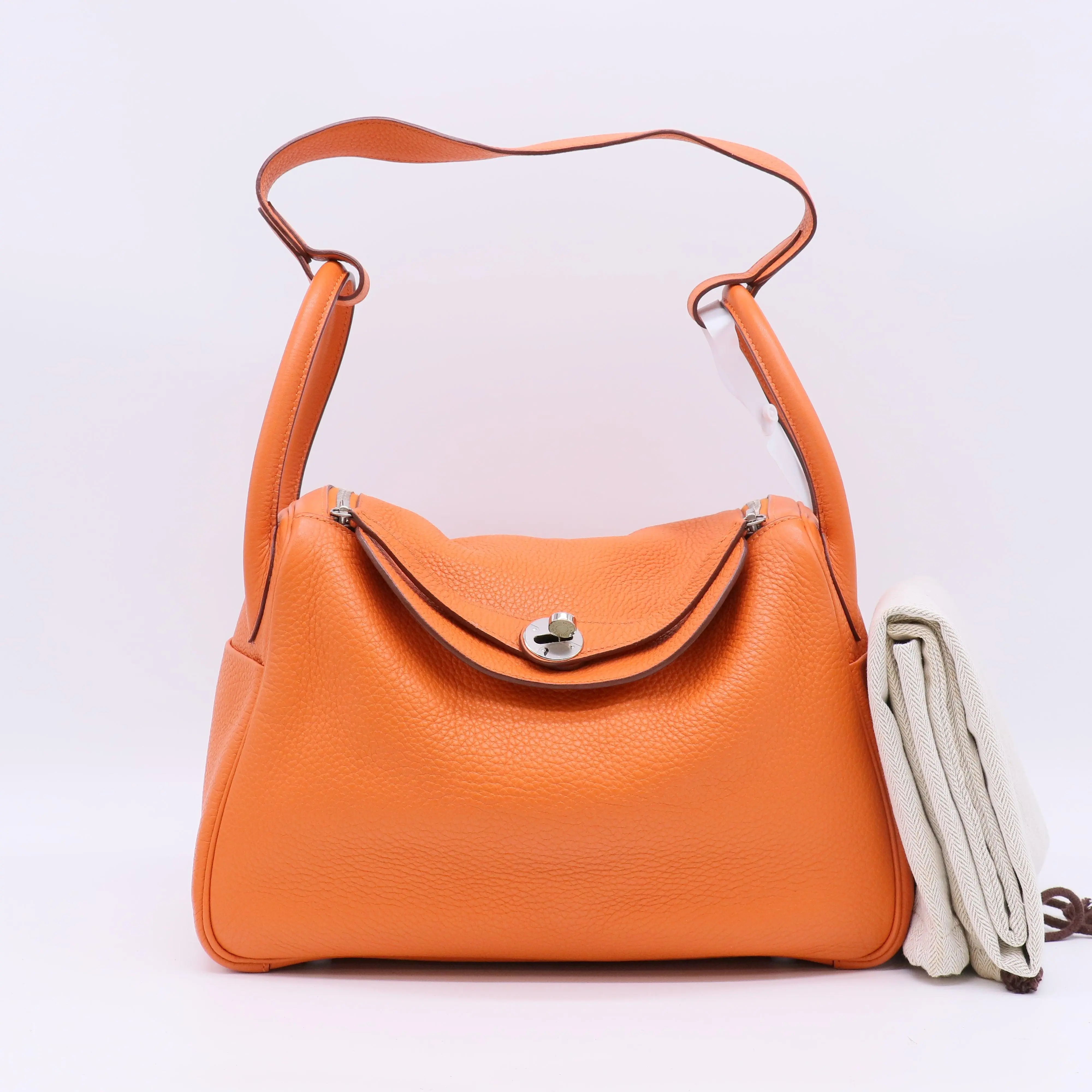 Pre-owned HERMÈS Leather Top handle bag Hermes Clemence Lindy 30 Bag twins B23460