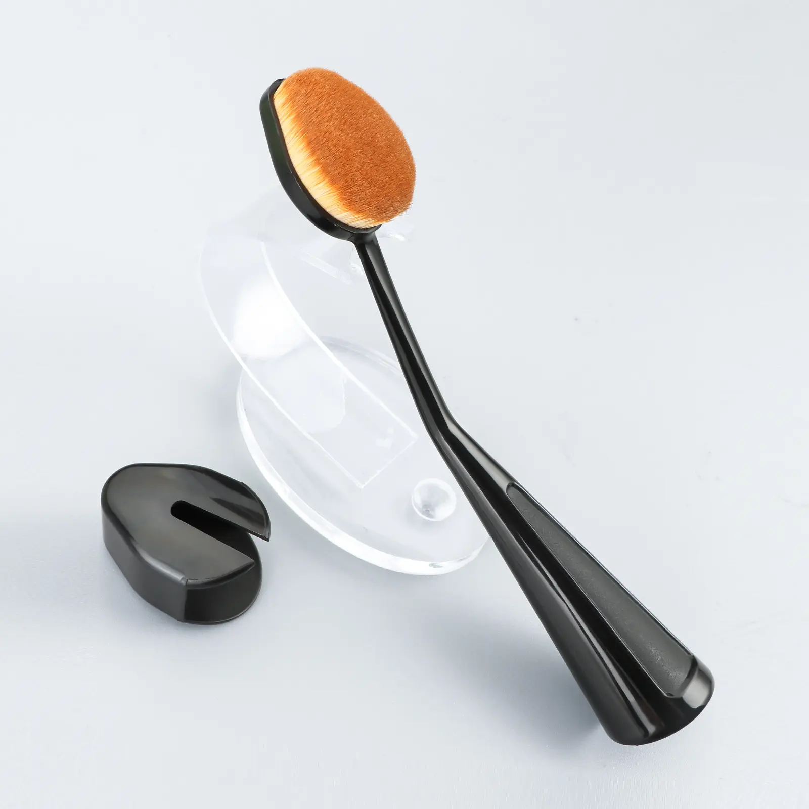 Curved Handle Foundation Makeup Brush, Dense Soft Bristles for Flawless Blending Base Makeup