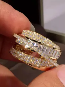 Women's Elegant Rhinestone Decorated Ring, Artificial Zircon Exquisite Trendy Criss Cross Statement Ring, Fashionable for Women As Gift
