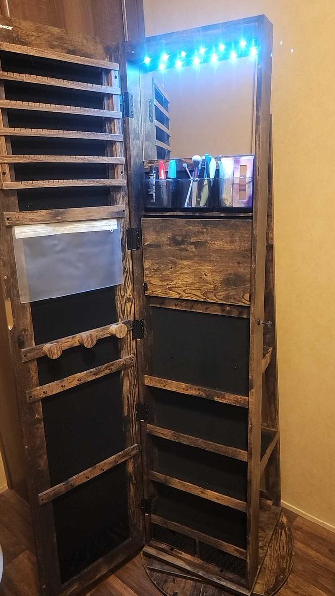 Item: Rustic Brown, 007-with LED lights