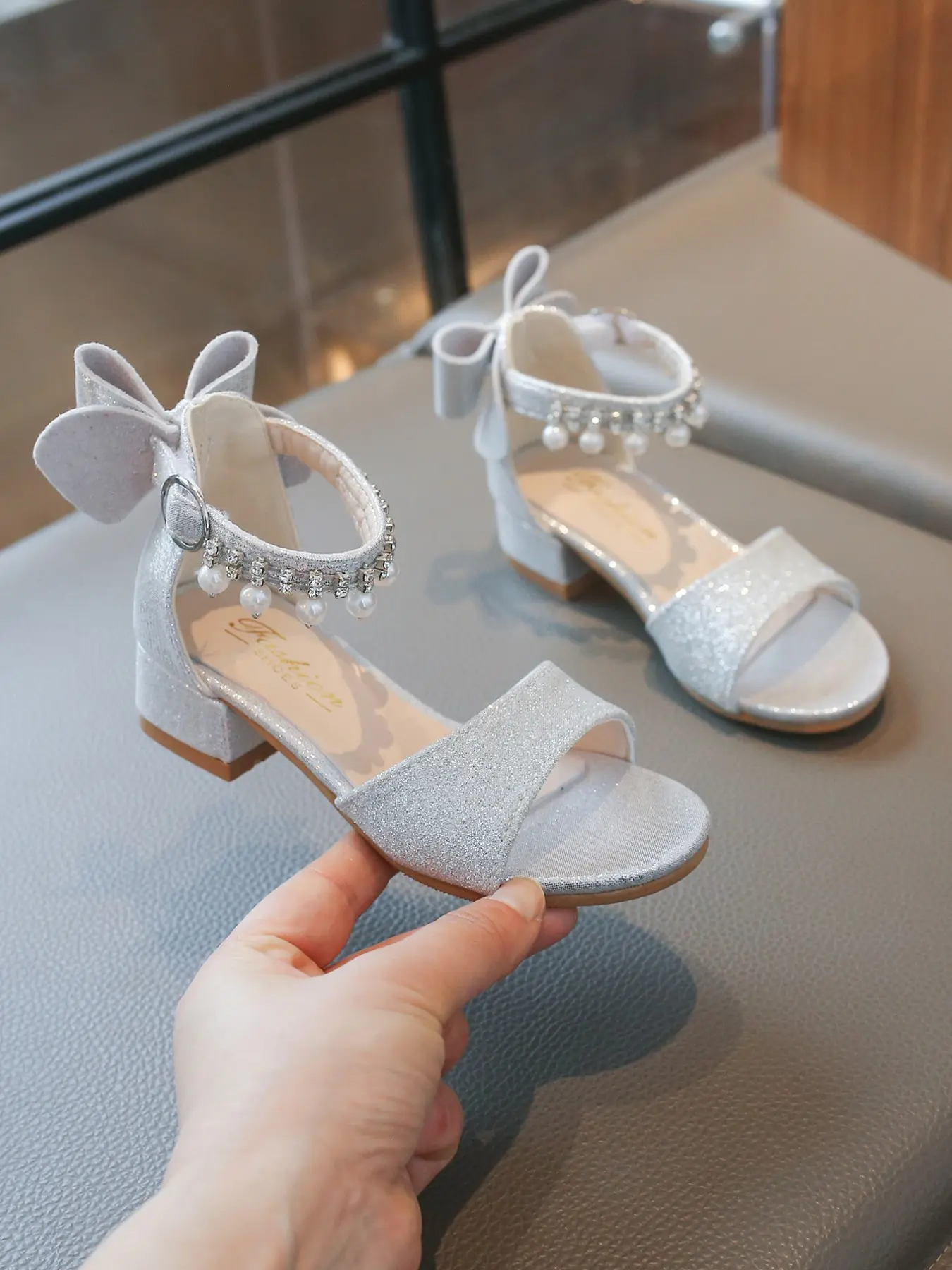 Girls' High Heel Sandals, Elevated Sandals, Elegant Summer New Style, PU Leather, Rubber Sole, Bow Design, Plain Pattern, Less Than Ankle Height, Sparkly Sandals, Bow Decorated Sandals