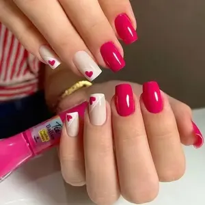 Pink and White Fake Nails Pink Heart Design Art Nails Valentine's Day Press on Nails 24pcs Short Square False Nails