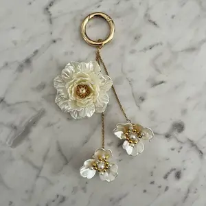 FLOWER BAG CHARM