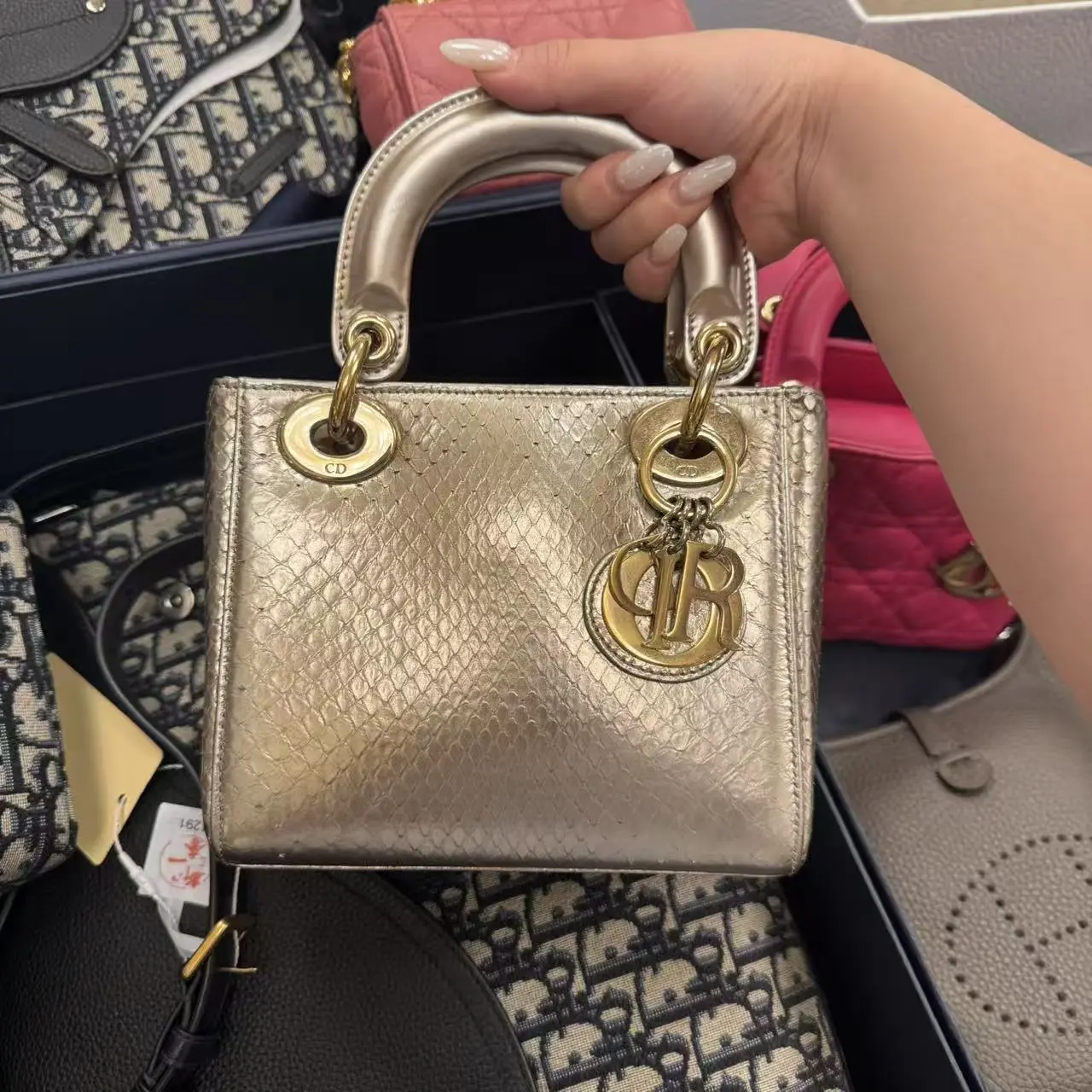 Pre-owned Dior H5 Gold Mini Lady Crossbody Bag, Pre Loved Designer Crossbody Bags BZ0608001, No