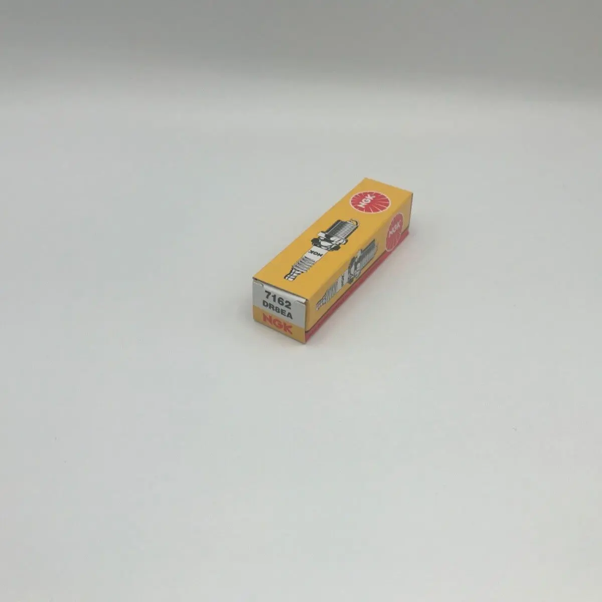 Genuine NGK Spark Plug DR8EA 7162