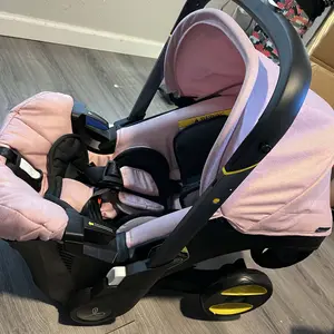 Baby Stroller with Free Bag ,Newborn Stroller,Foldable Stroller Legs,Equipped with Chest Clip,One-Click Contraction Function,Alloy Metal Material,4-wheel Travel Toddler Stroller