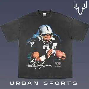 BO JACKSON 1.3 Football Retro Graphic Tee, Urban Sports Streetwear Shirt, Vintage Style Fan T-Shirt, Championship Inspired Oversized Washed Tee, Unisex Casual Sports Graphic Top for Men Women Fans