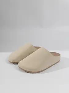 Women's Thick Sole Boken Half Slippers, Non Slip Soft, Winter Classic Design, Comfortable & Stylish, Perfect for Outdoor Activities