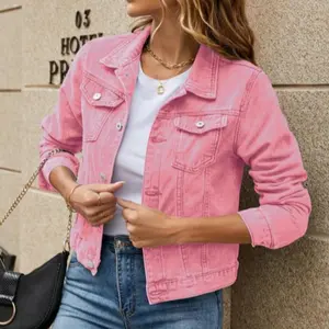 2025 new fashion trend lapel pocket single-breasted short denim jacket Cropped denim jacket with lapels. Simple. Top. Casual.