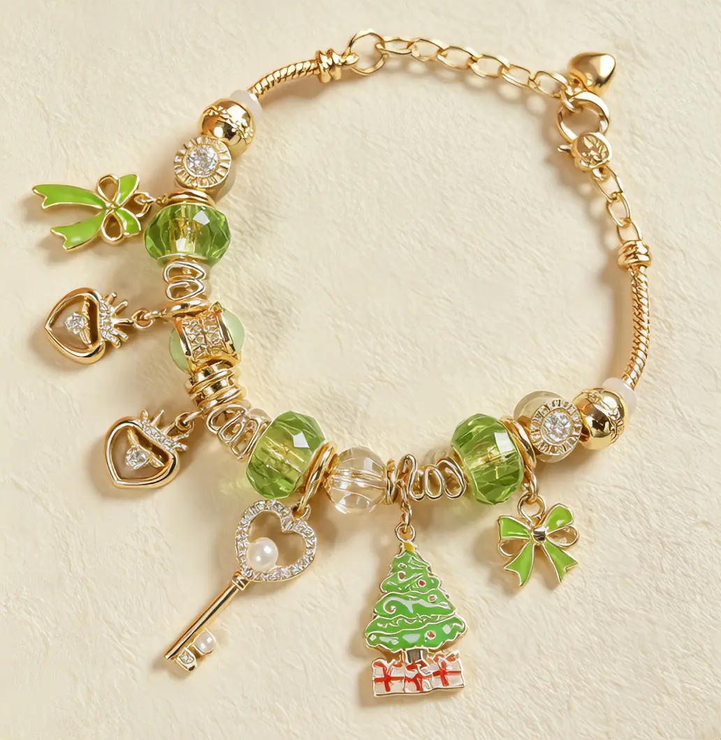 Christmas Tree Charm Bracelet with Green Beads and Heart Charms for Women's Holiday Jewelry