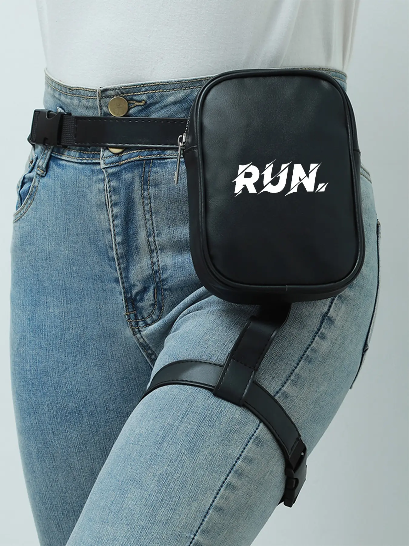 Adjustable Running Thigh Pack, Sporty Active Design for All Seasons, Ideal for Running, Jogging Equipment, Gym, Cycling, Motorcycle, Unisex Hands-Free Bag