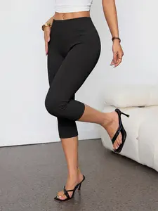 HIJESSE Women's Soft High Rise Ribbed Capri Leggings, Second-Skin Slim Fit & Moisture-Wicking, Seamless Stretchy Non-See-Through Material, Perfect For Pilates, Walking, Street Style & Everyday Casual Outfits, Spring & Summer