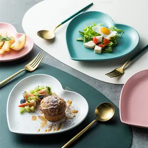 Nordic Heart-Shaped Couple Dinner Plate Set in Ceramic