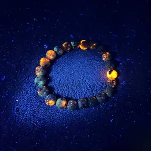 Natural Yooperlite Beaded Bracelet - 8mm UV-Reactive Flame Emberlite Gemstone Stretch Bracelet, Sports & Outdoor Protective Gear Accessory, Gift for Her/Him
