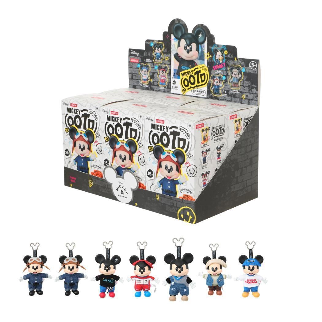 Disney Mickey OOTD Vinyl Plush Keychain, Cute Stuffed Bag Charm, Soft Collectible Accessory, Perfect Gift for Fans & Daily Use Easter