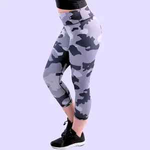 Women's Sporty Sports Bottoms - Camo Compression Capris