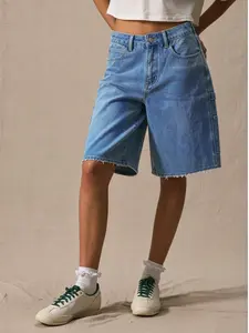 Women's Fashion Jean Shorts, Spring Summer Wear, Side Pockets, Frayed Hem, Millennial Style, Perfect for Festivals, Back-To-School Season