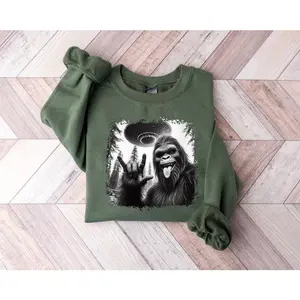 Big Foot UFO Sweatshirt - Big Foot Hoodie - UFO Crewneck - Alien Sweater - Sasquatch Sweater - Space Crewneck - Adventure Hoodie Casual Tops Streetwear Classic Vintage Basics Street Unisex T-shirts Size S-3XL