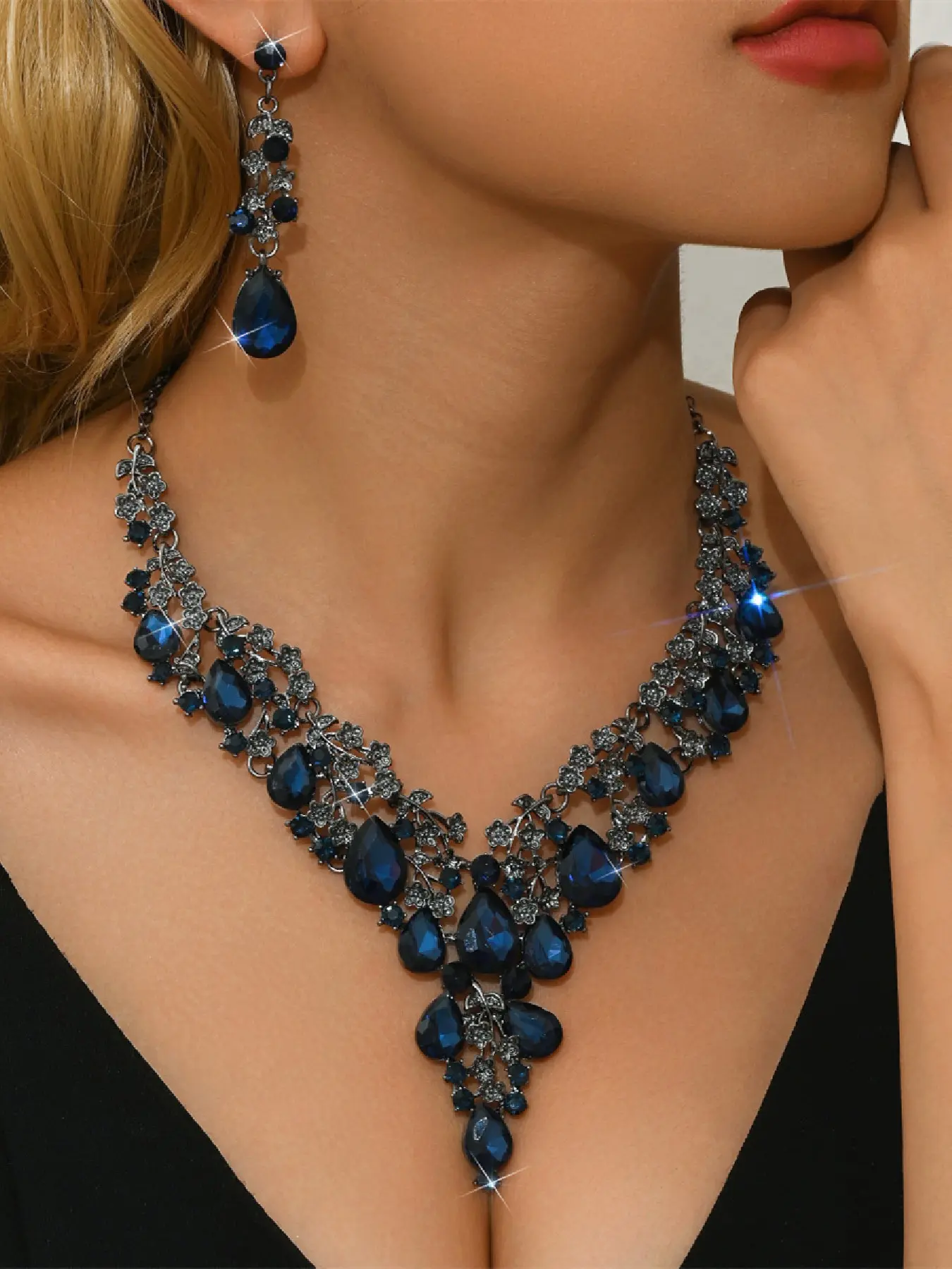 Vintage Deep Blue Water Drop Crystal Necklace and Earring Jewelry Set, Perfect for Women's Parties Weddings and Festivals, Elegant Casual Style