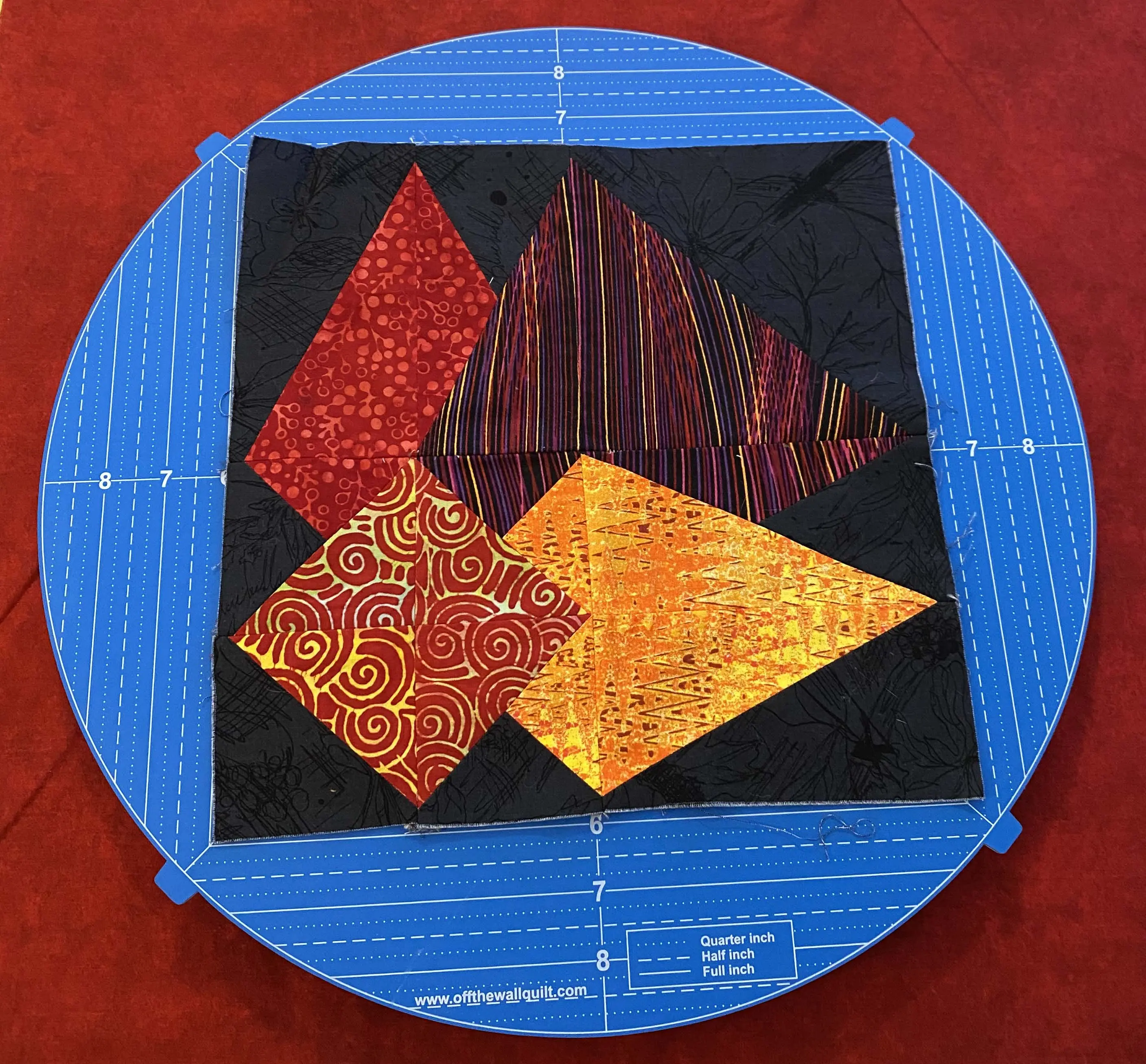 18" & 7" Rotating Cutting Mats for Precision Cutting and Crafting