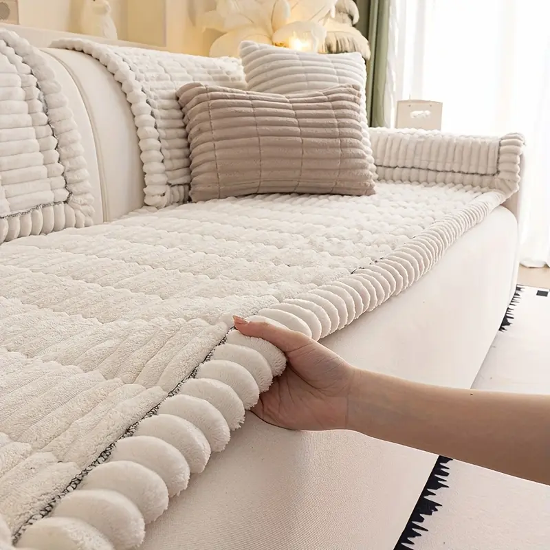 1pc Plush And Comfortable New Sofa Cushion, Washable, Easy to Install And Disassemble, Suitable for Home Protection Decorations Of Various Sofas | Wavy Edge Design | Soft And Sticky Velvet Texture