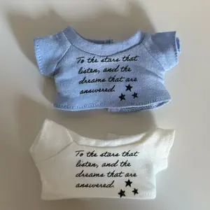 Tee shirt - stars that listen for labubu