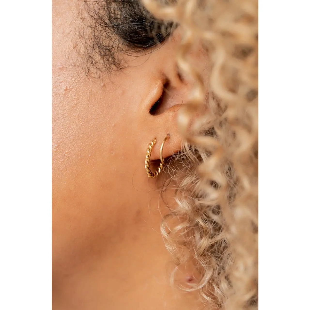 Spiral Double Twist Hoops