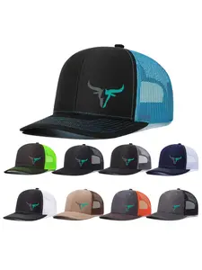 Unisex Snapback Baseball Cap with Bull Head Design, Casual Fitted Mesh Hat for Men & Women, All-Season Adjustable Trucker Dad Caps