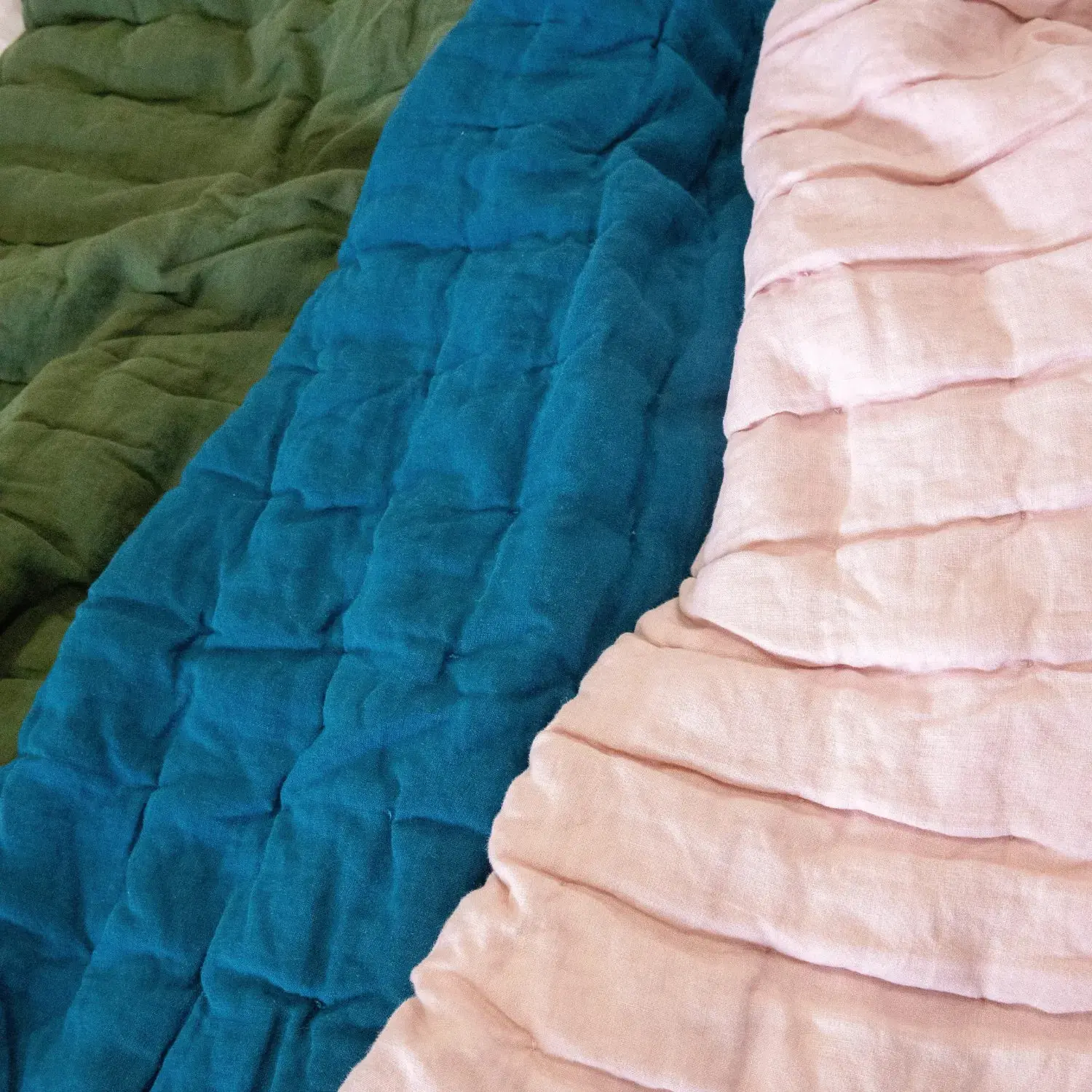 Wavy Linen Blanket - Small Wavy Linen Blanket - Small