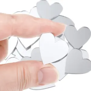 100 mini heart-shaped acrylic mirror wall stickers, which can be creatively formed into patterns by yourself. Fun home decoration diy, bathroom and bedroom decorative mirrors, durable and fashionable design, enhancing the beauty of home decoration