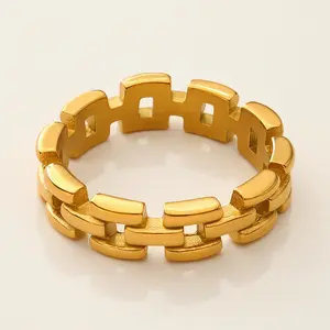 Modern Bold Link Ring