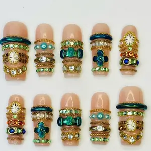 Luxury Gem Ring Press On Nails 3D Emerald Gold Jewelry Nail Art Almond Shape Handmade Statement Nails Glam Crystal Chain Design Elegant Gift for Her