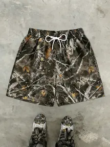 Men's Camo Print Shorts, Elastic Drawstring Waist, Outdoor Hunting Street Style, Fitted Casual Shorts, Plant Pattern Design