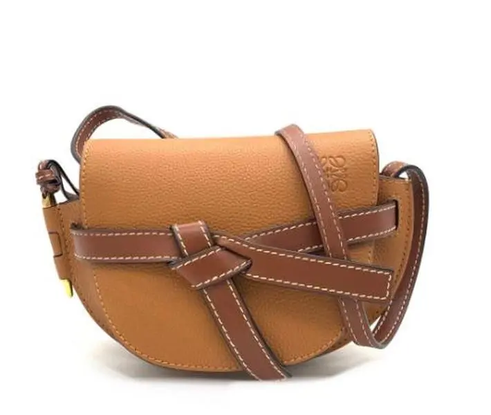 Pre-owned Loewe Leather Crossbody Bags Saddle shoulder bag Z 1620
