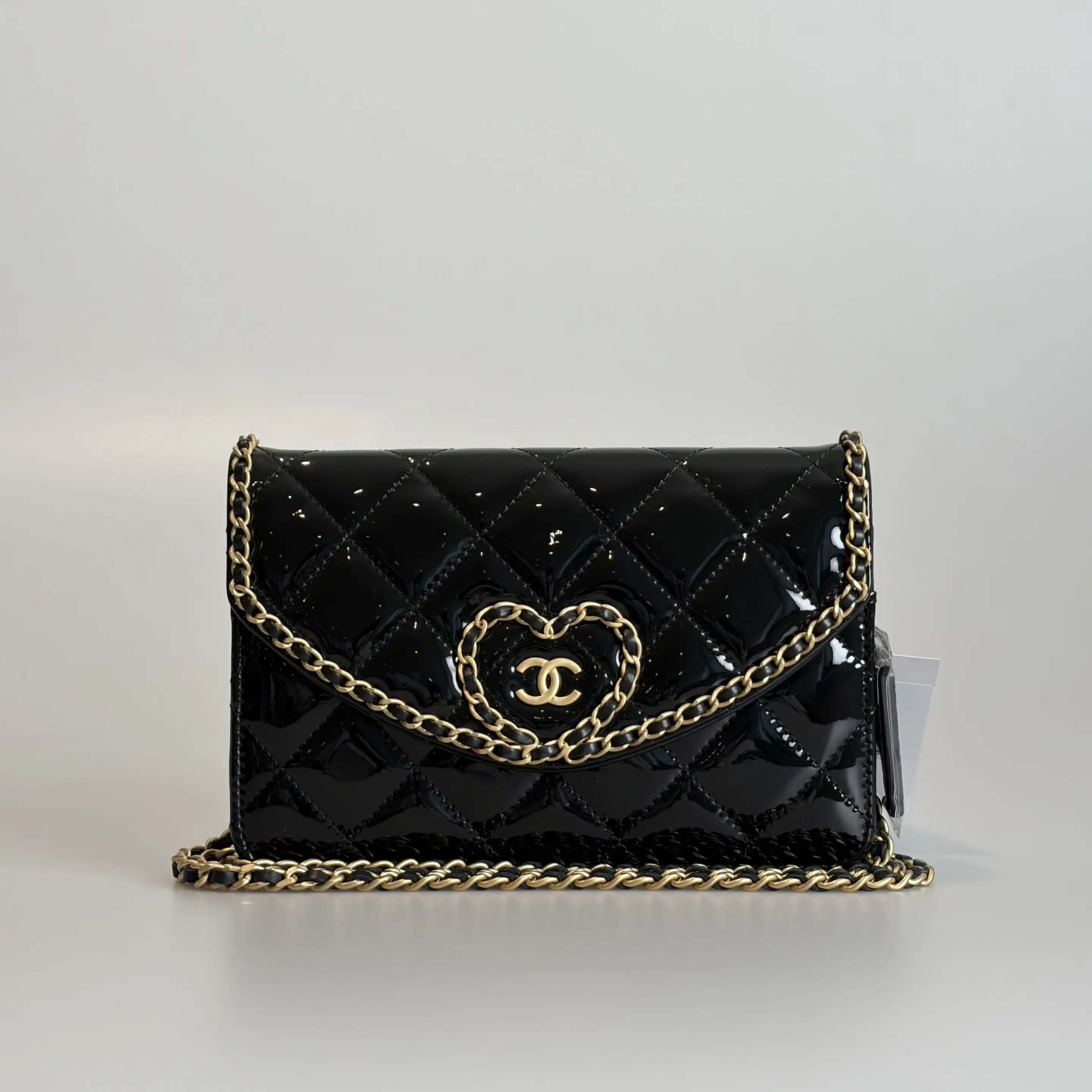 Pre-owned CHANEL Patent Leather Crossbody Bag Black Quilted Gold tone Clasp Chain 29864205 Sold As Is / Final Sale