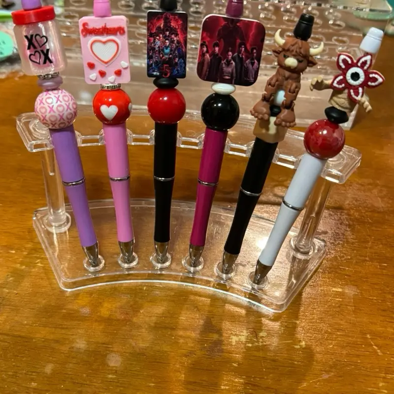 Live 3D Printed Pens with Unique Designs and Vibrant Colors for Creative Writing