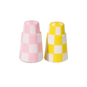 Vaisselle Salt N' Pepa Salt And Pepper Shaker in Rose & Yellow
