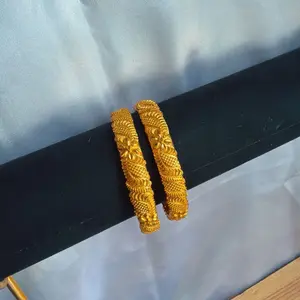 Gold tone bangle set for women