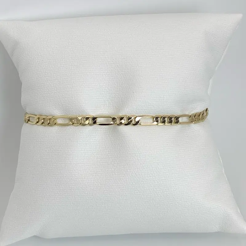14K Gold Plated Figaro Bracelet 7.5” – Trendy Everyday Jewelry