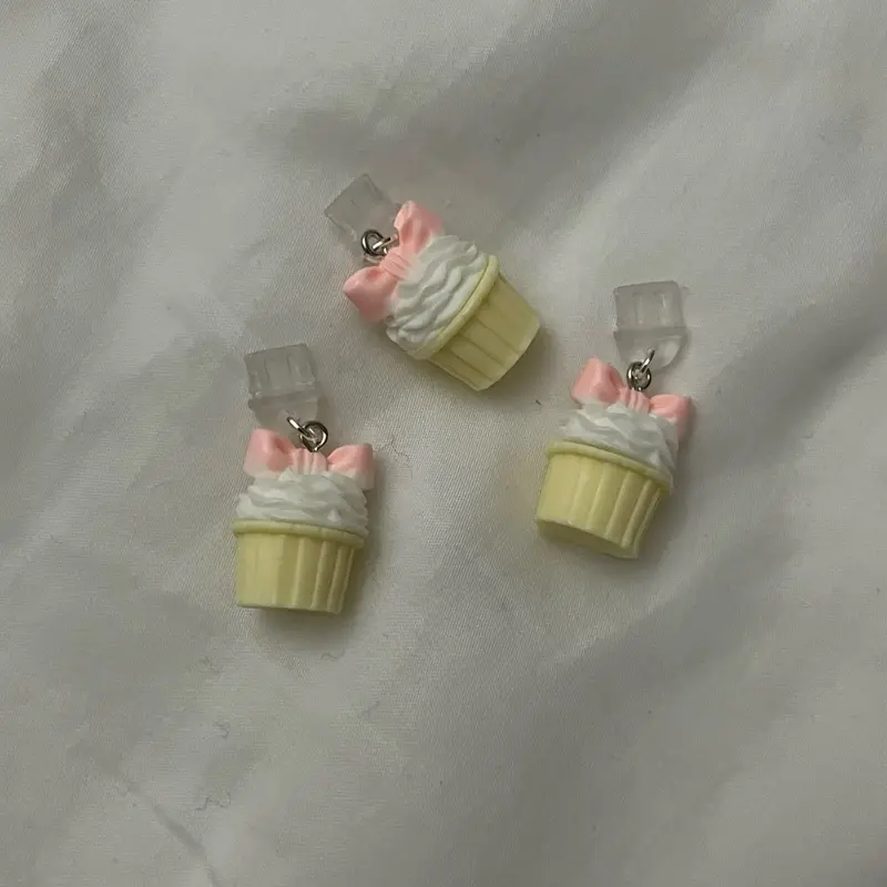 cute white cupcake with pink bow kindle charm / cupcake kindle charm / kindle dust plug / kindle charm / USB C charm